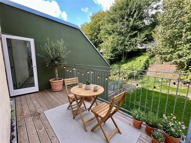 Lys og delevenlig 3 værelses på 99 m2 med altan/terrasse, parkering og husdyr tilladt, Kolding, Vejle