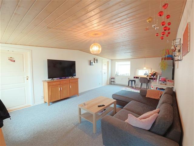 Lys, og hyggelig 3 værelses lejlighed, Bækmarksbro, Ringkøbing