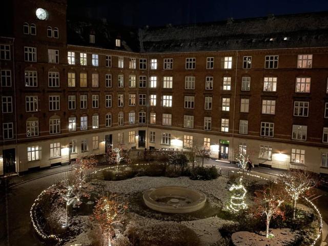 Lys og indbydende lejlighed i hjertet af Hellerup