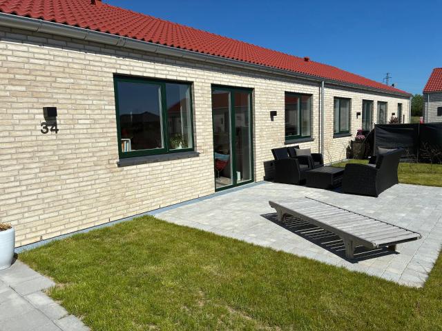 Nyopførte rækkehuse i naturskønne Skævinge