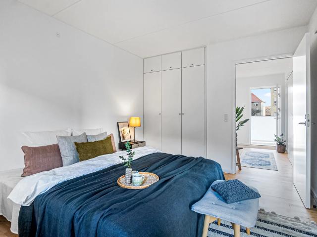 Lys og moderne 2 værelses seniorbolig i Gentofte