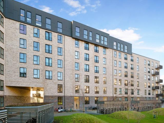 Lys og moderne lejlighed i skandinavisk stil