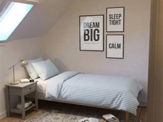 Lys loftlejlighed på 56 m2 med skråvægge, ovenlys og plankegulve, Holstebro, Ringkøbing