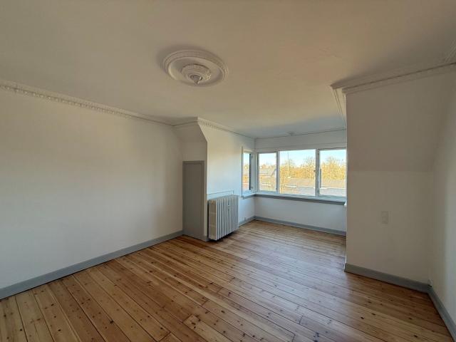 Lys lejlighed på 4. sal tæt på Odense centrum
