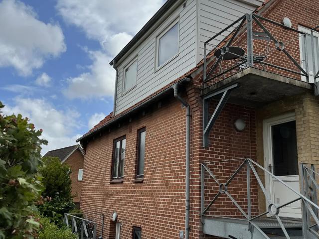 Lys lejlighed på rolig villavej i Herning