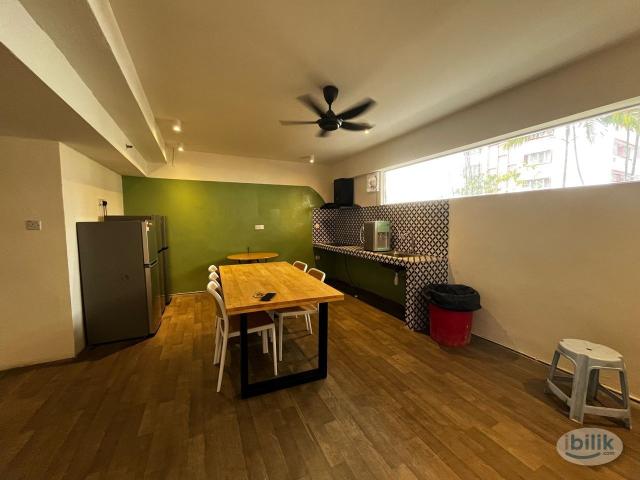 [M1 Hotel & Residence] Zero/Low deposit Private room with window, at Jalan TAR, Near to LRT Chow Kit, Hospital KL