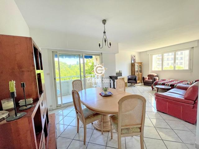 M2241 Toulon Le Mourillon Appartement T5 balcon 107m² Toulon