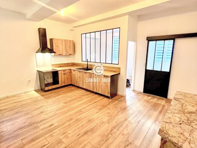 M2246 Toulon Haute Ville Appartement T2 37m² Toulon