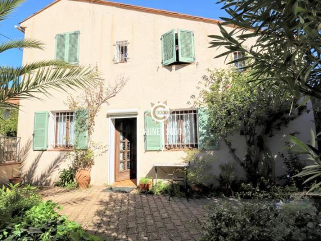 M2274 TOULON Les Routes Maison T4