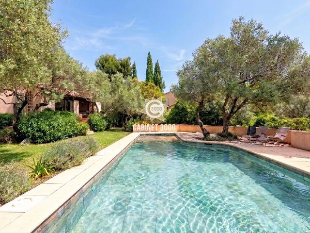 M2291 TOULON 4 chemin des routes Maison T7 Piscine