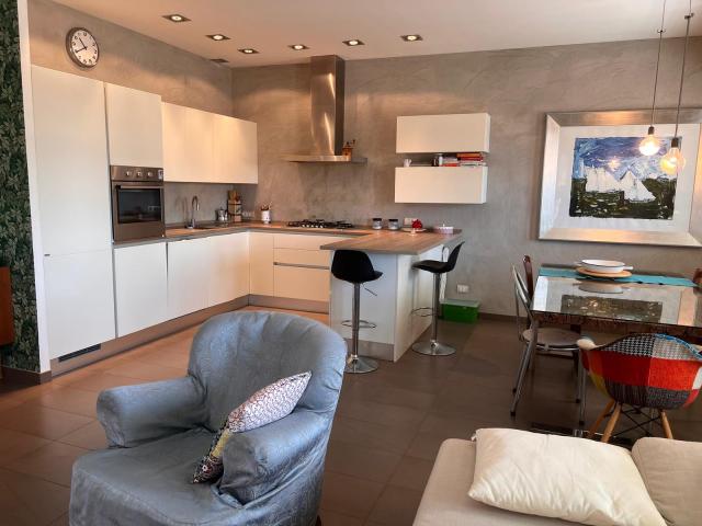 M2593 Appartamento attico a marorano con 3 letto