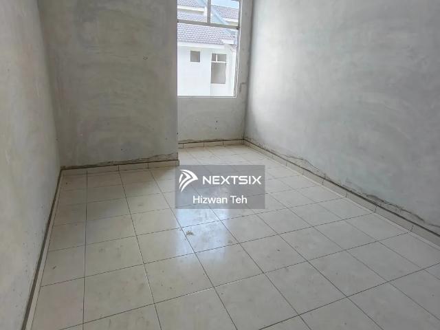 M Oscar Well maintained unit below market price