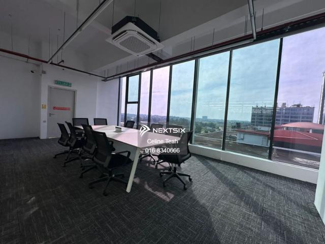M Oscar 2 bedrooms unit for rent