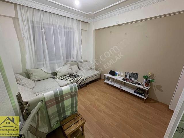M.akif'te Satılık 1+1 Krediye Uygun 65m² Merkezi Konumda Daire