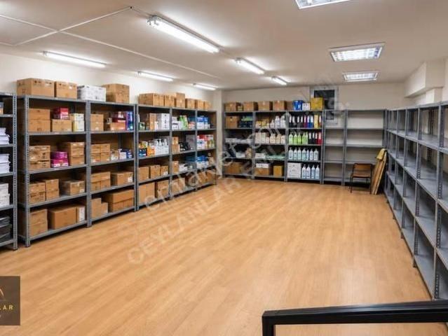 M. Akif'te Satılık 240m² G.cephe Dükkan 40.000 Tl Kira Gelirli