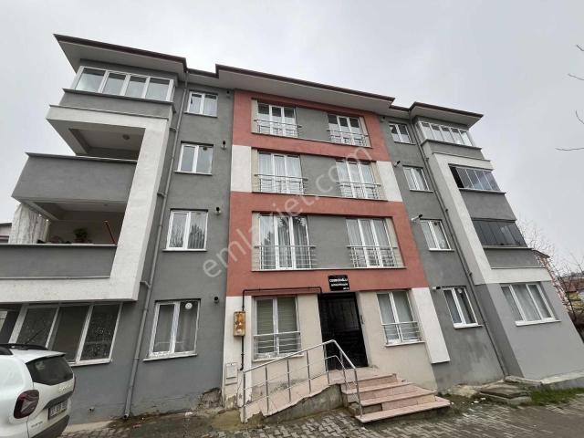 M.akif İlkokulunun Hemen Yanında 2+1 Daire