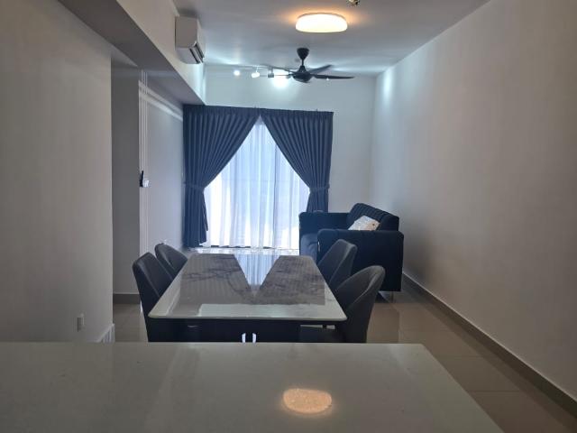 m arisa, condominium