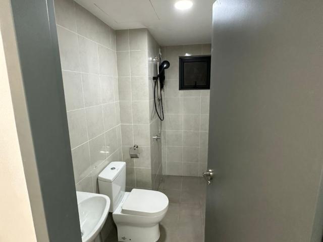 m arisa, condominium