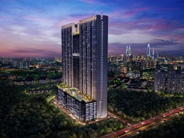M Arisa, Sentul