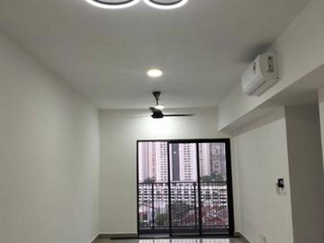 M Arisa Sentul 3 rooms with balcony 878sf new unit must view