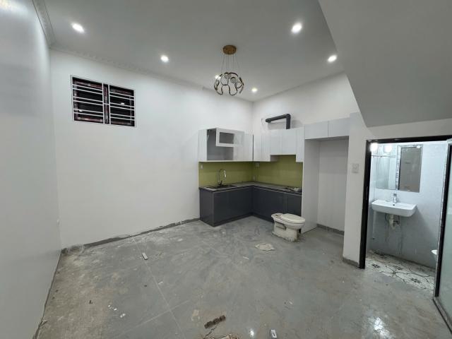 Mở bán dãy 7 căn xây mới tinh đông trung hành, đằng lầm