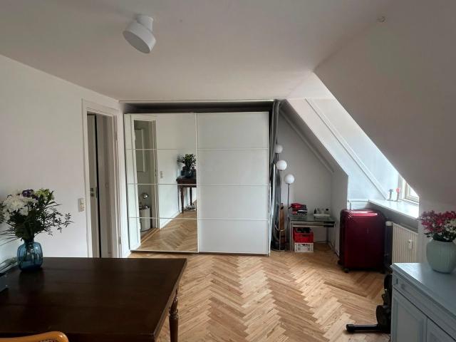 Møbleret 53 m² lejlighed i København K