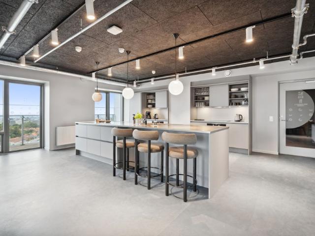 Møbleret lejlighed i Archouse med altan og unikke fællesfaciliteter