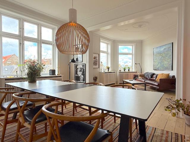 Møbleret lejlighed med udsigt i Komponistkvarteret