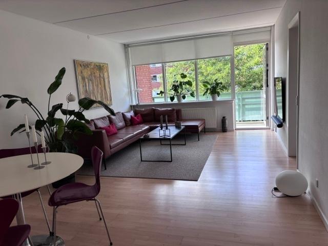 Møbleret lejlighed på 98 m2, Frederiksberg, København