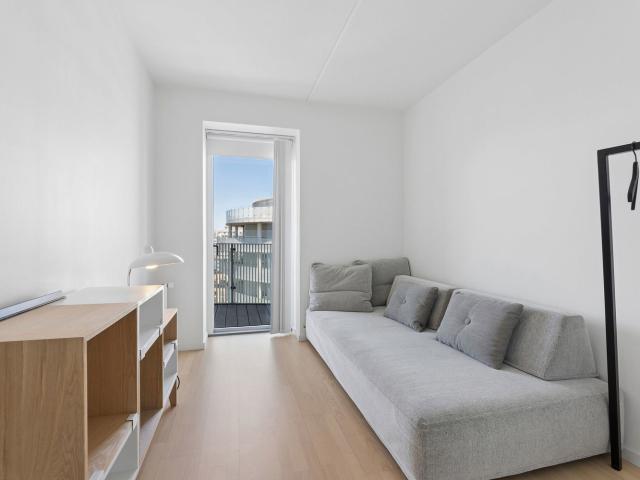 Møbleret lejlighed på 13' etage UDEN BOPÆLSPLIGT!