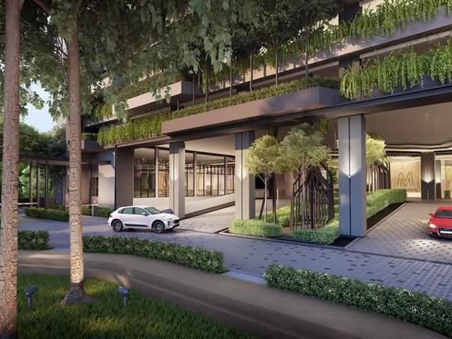 M Centura, Sentul