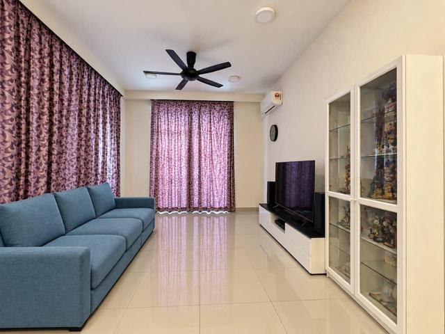 M condominium FULLY FURNISH FOR RENT IMMEDIATE MOVE IN