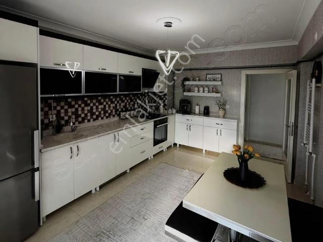 Mç Emlak'tan Yeni Çimşit Mah'de 4+1 Full+full Yapılı Geniş Daire