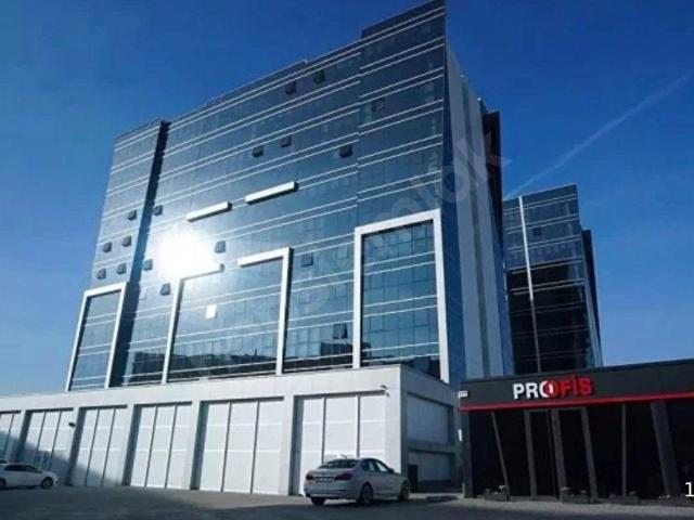 M.G.'DEN PROOFİS'TE MANZARALI OFİS