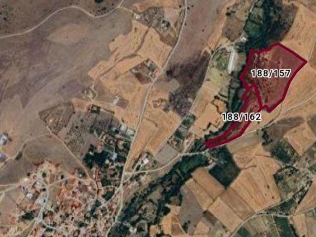 M.G.'DEN TEMELLİHİSARLIKAYADA İÇİNDE 2 ADET EV OLAN TEK TAPULU SATILIK BAHÇE+TARLA