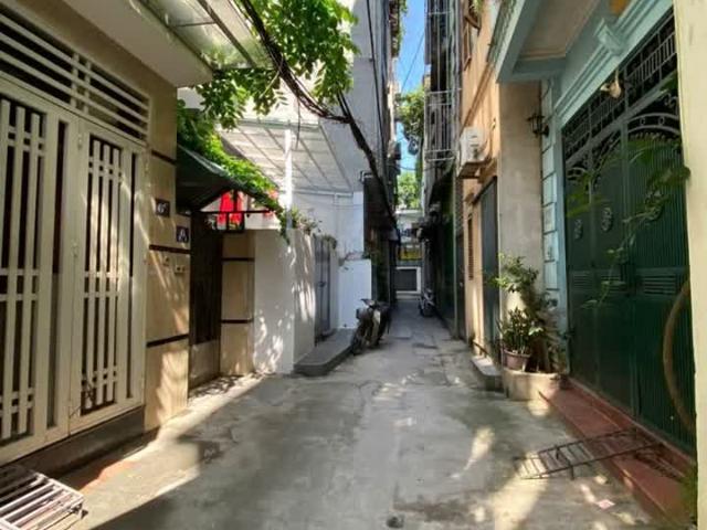 Mời mua căn nhà 35m2, 5 tầng tại Hoàng Mai, Hà Nội giá 5,85 tỷ. 0902318