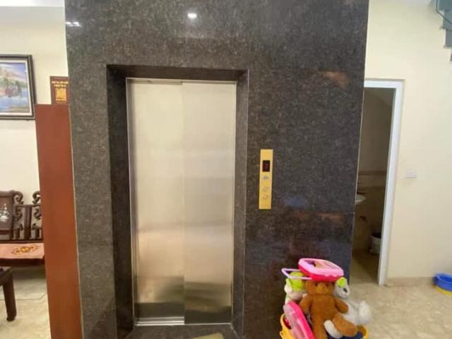 Mới o9 2628 5 bán. Nhà Hoàng Quốc Việt 110m², 5 tầng, MT 4m, giá tl 20.5 Tỷ Cầu Giấy