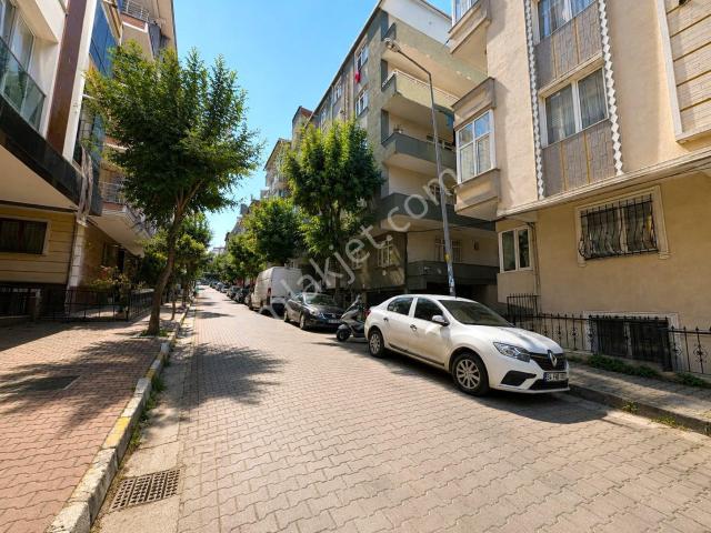 M.k.paşa Cad.yakını 20 Yıllık Binada Masrafsız 2+1 Arakat Daire