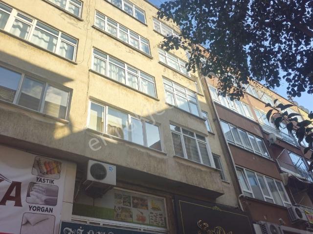 M.kaan Ak | İlkadım Bağdat Caddesinde 2+1 | Restorasyonlu eşyalı