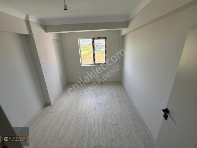 M. Kemal Mah. Teras Kat 3+1 Daire Yatırımlık & Konforlu