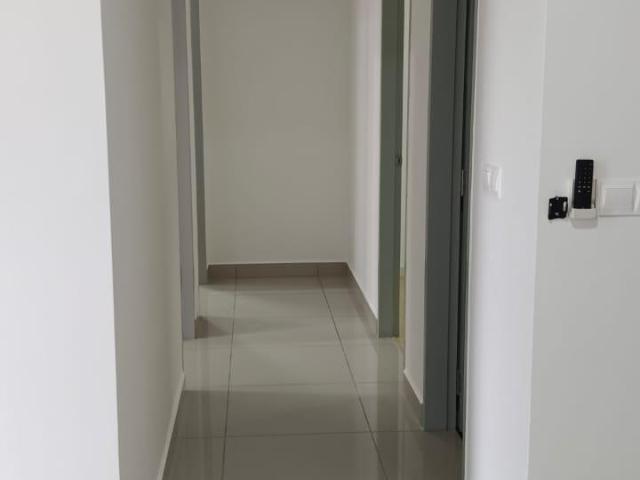 m luna, condominium