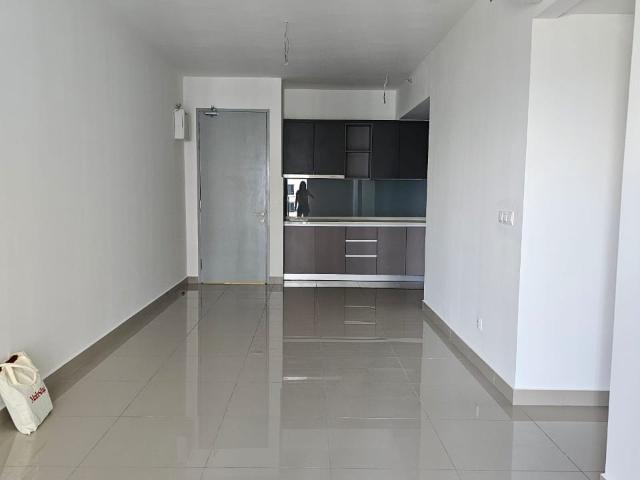 m luna, condominium