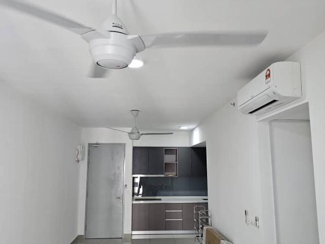 m luna, condominium