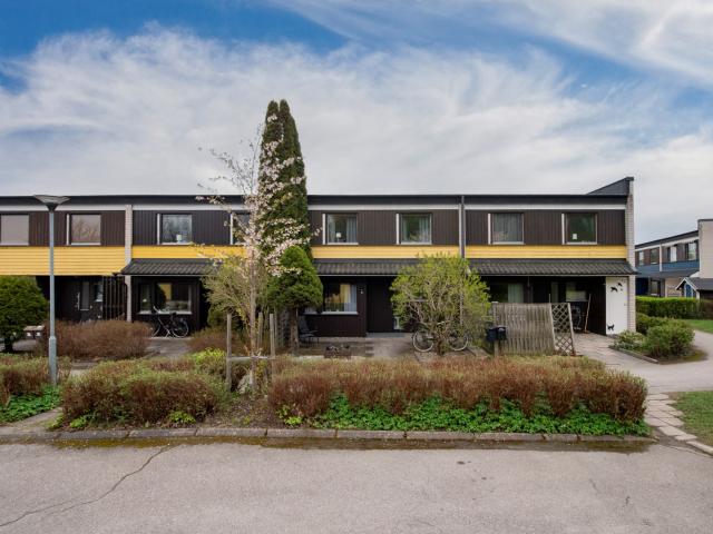 Mårdvägen 10