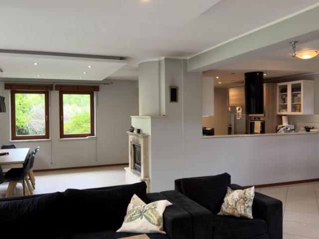 M. Reja 253 m², Czernica