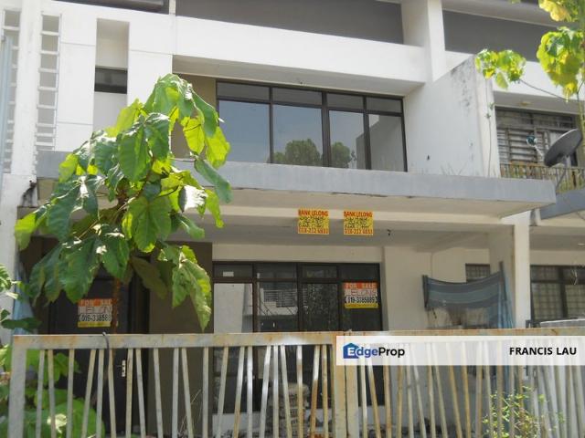 M Residence