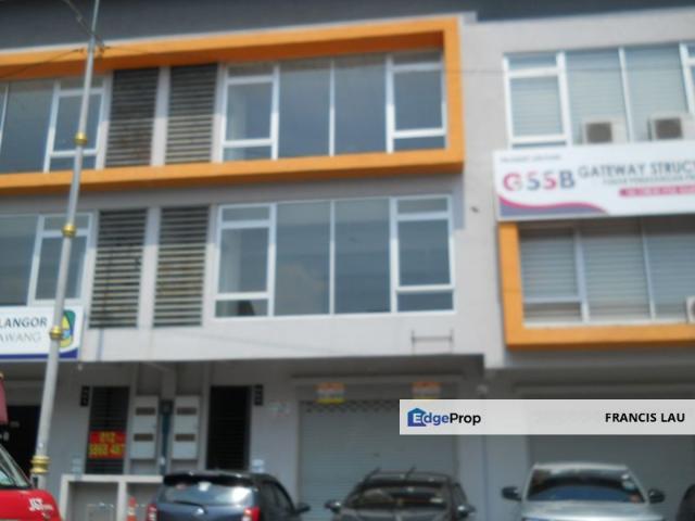 M Residence