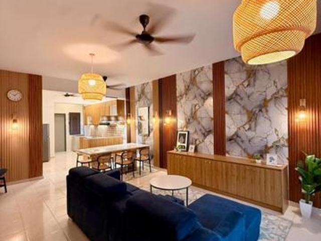M Senyumia Salak Tinggi 2 Tingkat Cantik Fully Furnished Untuk Disewa