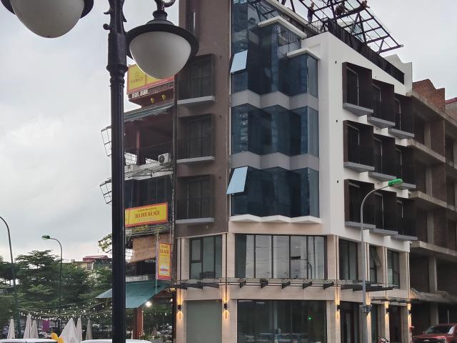 Mặt bằng F&B hiếm tại Ciputra Shophouse góc 600m² 27m mặt tiền Thuê 100 triệu/tháng