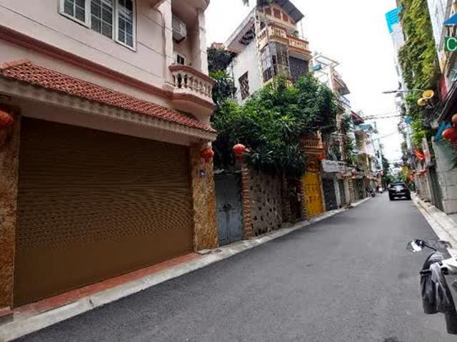 Mặt Ngõ Kinh Doanh Phố Lạc Trung Ô Tô Tránh Thông Kinh Doanh 57M2 Giá 12.5 Tỷ